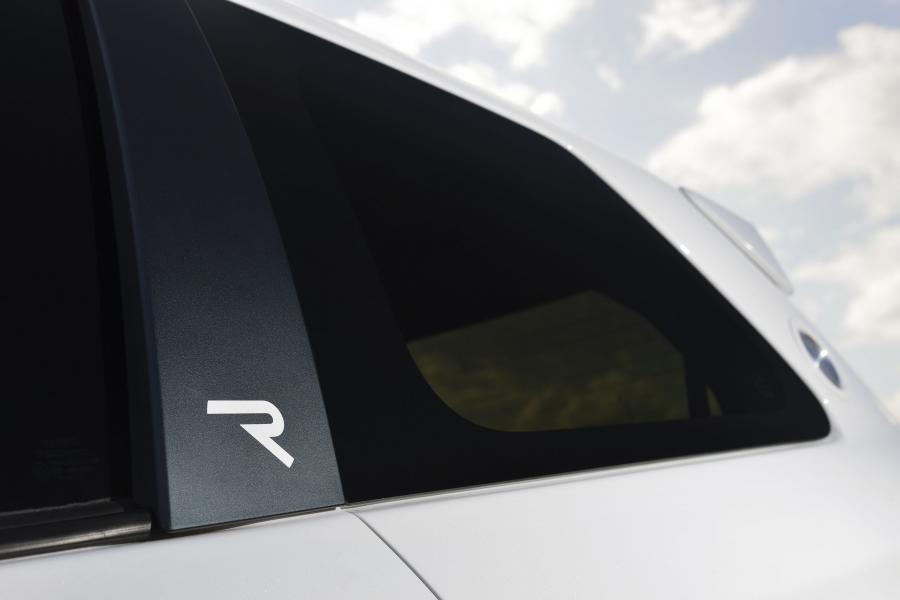 Детали экстерьера Toyota Yaris Hybrid-R Concept 2013 года  (фото 4 из 42)